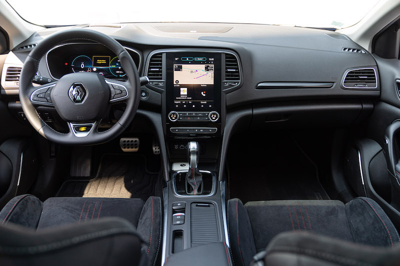 Renault: la tecnologia ibrida e-tech in Italia con Clio, Captur e Megane Renault: la tecnologia ibrida e-tech in Italia con Clio, Captur e Megane