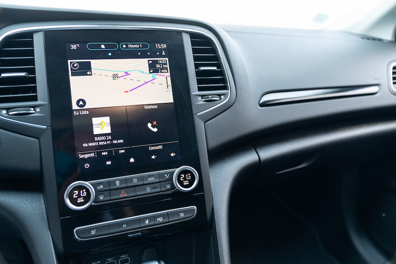 Renault: la tecnologia ibrida e-tech in Italia con Clio, Captur e Megane Renault: la tecnologia ibrida e-tech in Italia con Clio, Captur e Megane