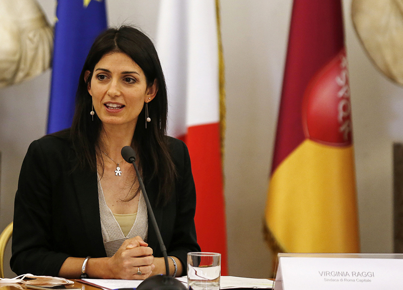 “Raggi verso il secondo mandato”. L’assessore De Santis brinda col quartino “Raggi verso il secondo mandato”. L’assessore De Santis brinda col quartino