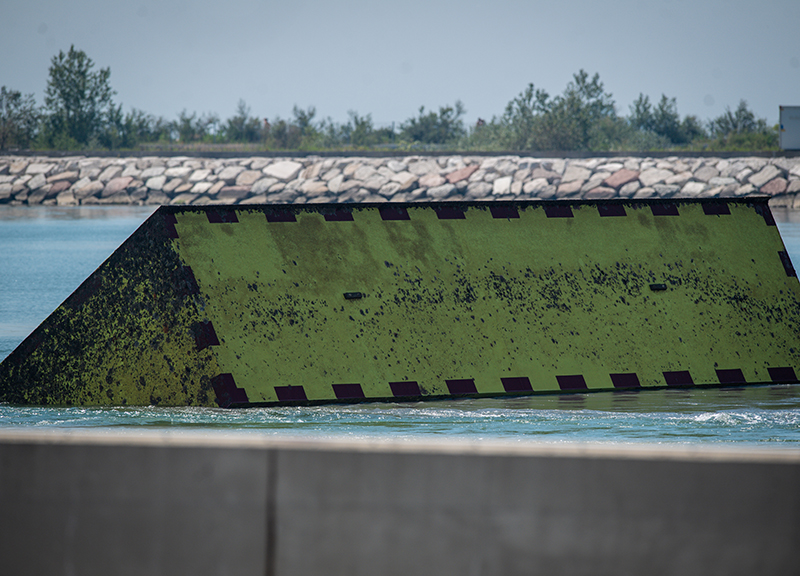 Mose, paratoie alzate: Laguna di Venezia isolata dal mare per la prima volta