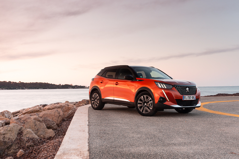 Nuovo Peugeot 2008,  l’Orange Fusion per non passare inosservata