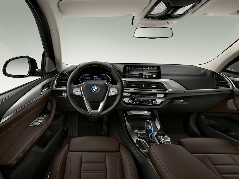 BMW iX3, il primo SAV completamente elettrico BMW iX3, il primo SAV completamente elettrico