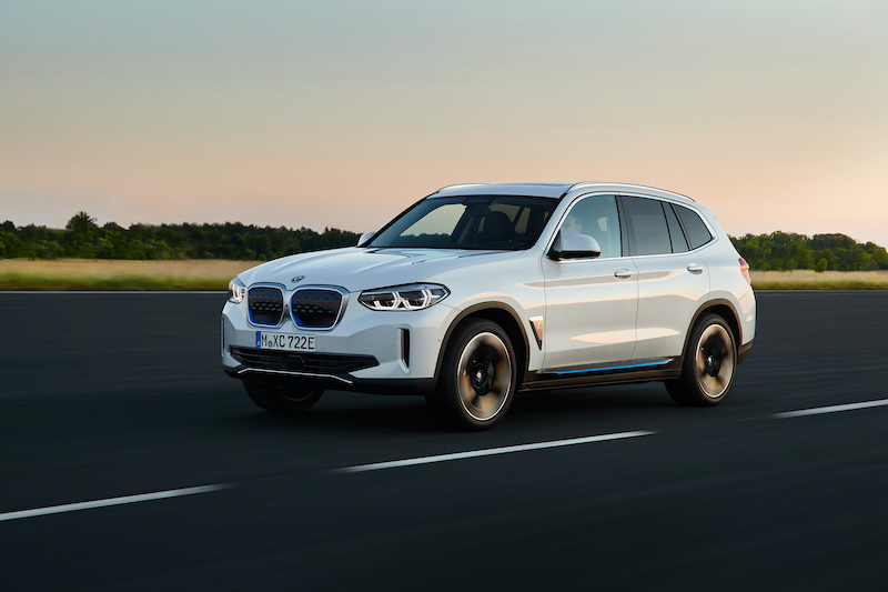 BMW iX3, il primo SAV completamente elettrico BMW iX3, il primo SAV completamente elettrico