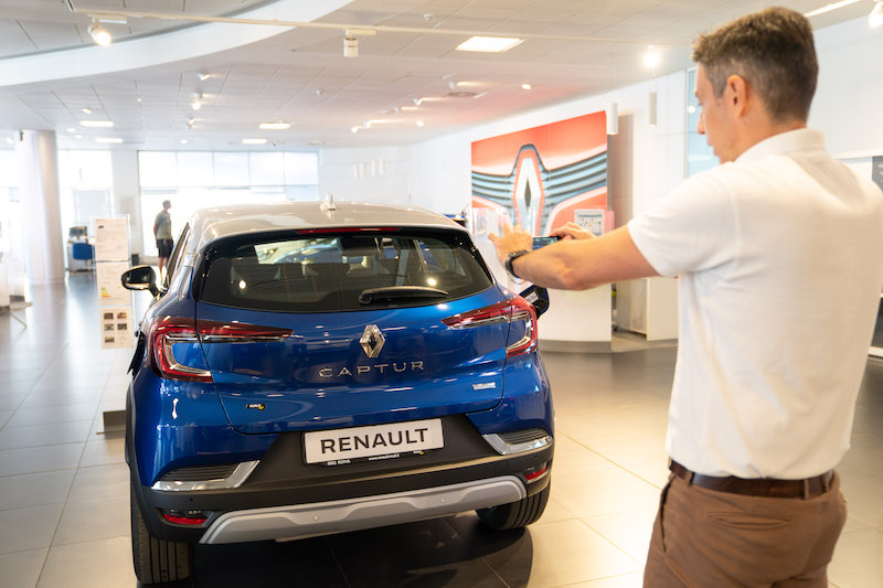 Renault sempre più trasparente e disponibile nella relazione con la clientela Renault sempre più trasparente e disponibile nella relazione con la clientela