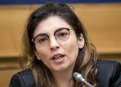 Il nuovo stemma della Repubblica Italiana