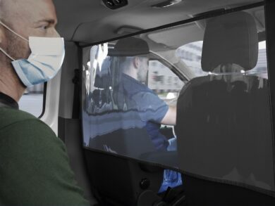 Ford ha sviluppato nuovi pannelli di protezione per garantire il social distan
