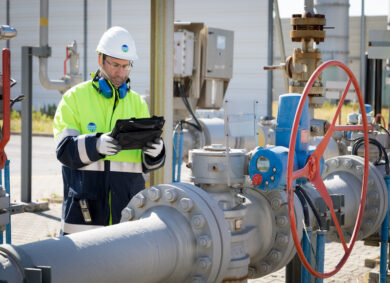 Snam testa con Baker Hughes la prima turbina “ibrida” a idrogeno