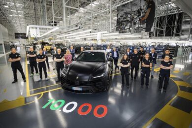Lamborghini festeggia la Urus n. 10.000