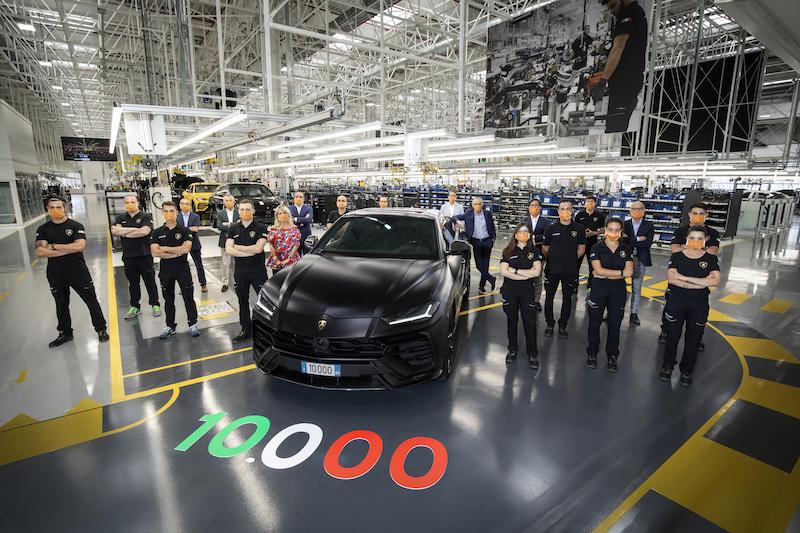 Lamborghini festeggia la Urus n. 10.000 Lamborghini festeggia la Urus n. 10.000