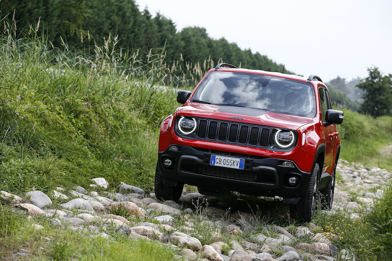 Nascono a Melfi i nuovi modelli ibridi plug-in di Jeep