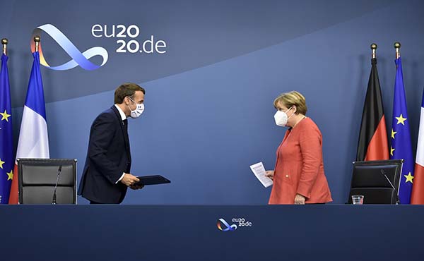 Consiglio Ue, foto della maratona. Gli scatti dei protagonisti a Bruxelles Consiglio Ue, foto della maratona. Gli scatti dei protagonisti a Bruxelles