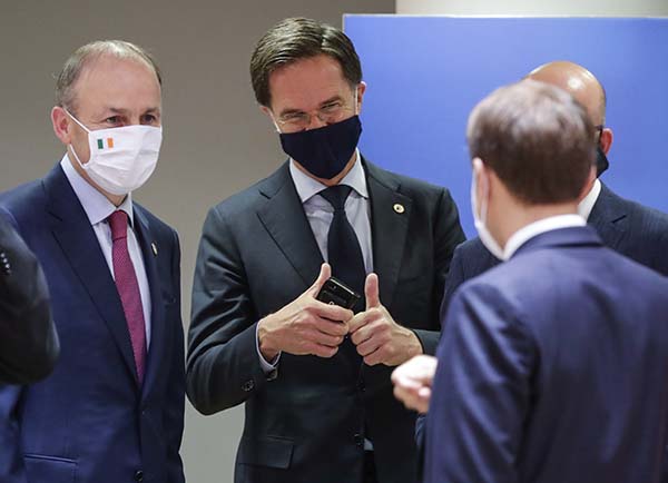 Consiglio Ue, foto della maratona. Gli scatti dei protagonisti a Bruxelles Consiglio Ue, foto della maratona. Gli scatti dei protagonisti a Bruxelles