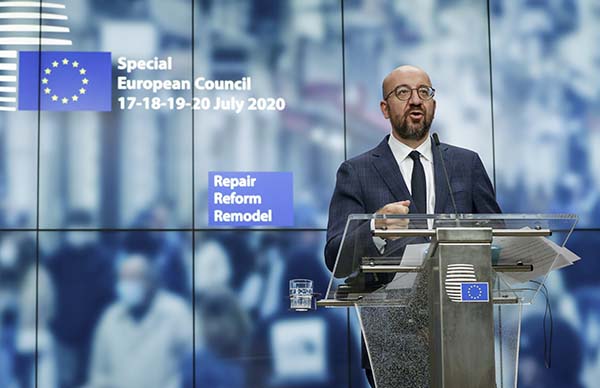 Consiglio Ue, foto della maratona. Gli scatti dei protagonisti a Bruxelles Consiglio Ue, foto della maratona. Gli scatti dei protagonisti a Bruxelles