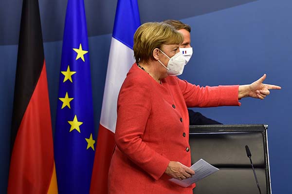 Consiglio Ue, foto della maratona. Gli scatti dei protagonisti a Bruxelles Consiglio Ue, foto della maratona. Gli scatti dei protagonisti a Bruxelles