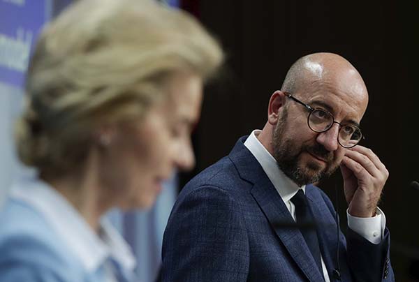 Consiglio Ue, foto della maratona. Gli scatti dei protagonisti a Bruxelles Consiglio Ue, foto della maratona. Gli scatti dei protagonisti a Bruxelles