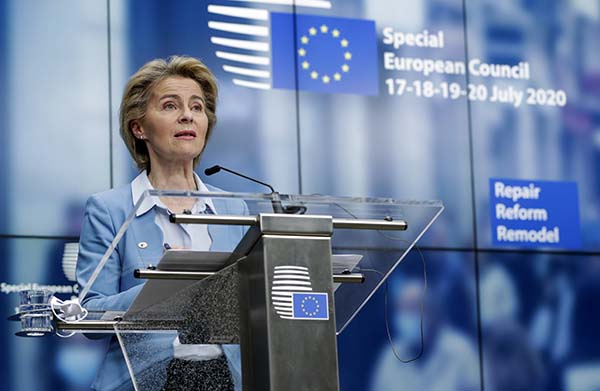 Consiglio Ue, foto della maratona. Gli scatti dei protagonisti a Bruxelles Consiglio Ue, foto della maratona. Gli scatti dei protagonisti a Bruxelles