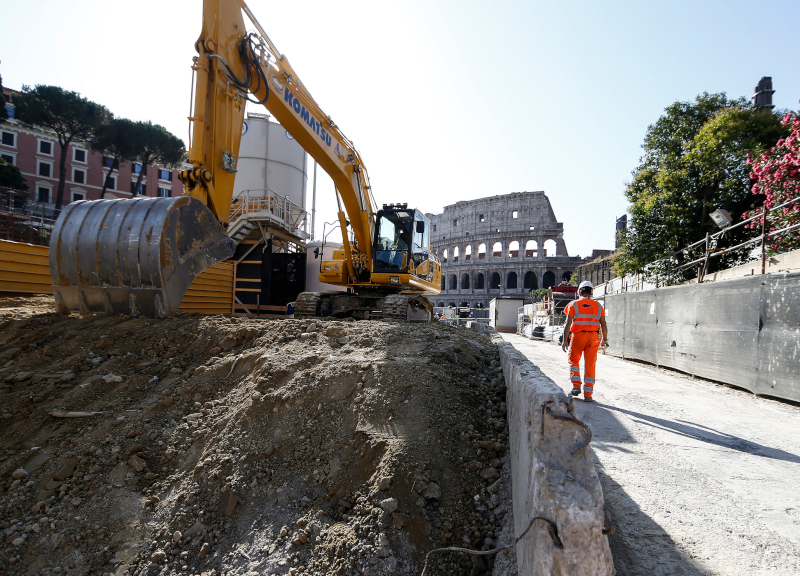 Metro C, lavori lumaca: la fermata Colosseo solo nel 2025. Ripartano le talpe