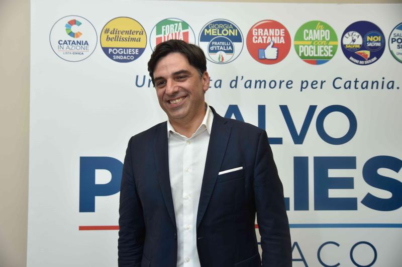 Catania, condannato il sindaco: oltre 75 mila euro spesi tra hotel e viaggi Catania, condannato il sindaco: oltre 75 mila euro spesi tra hotel e viaggi