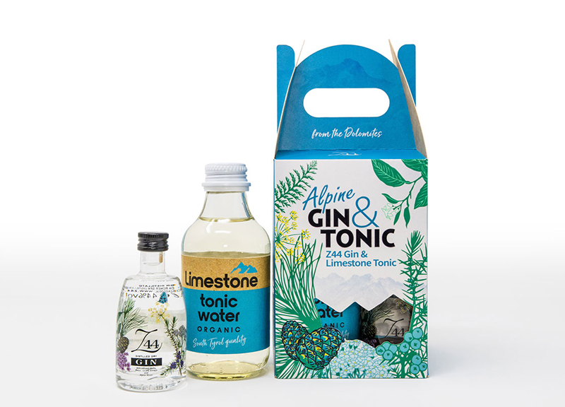 Con “Alpine Gin&Tonic” è estate anche a casa. Per prepararlo ci pensa Roner Con “Alpine Gin&Tonic” è estate anche a casa. Per prepararlo ci pensa Roner