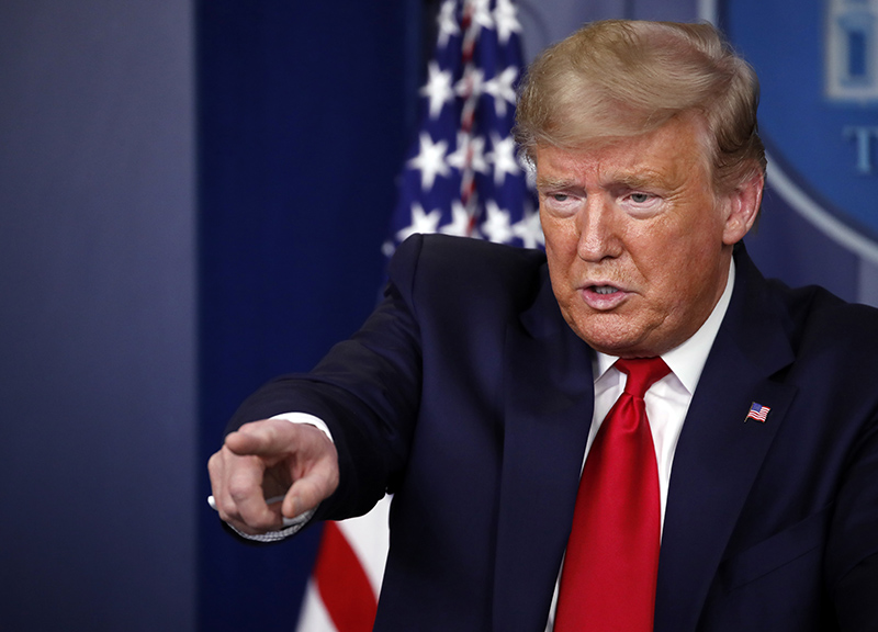 Coronavirus, Usa e Italia: la crisi a confronto. Nyt: “Fallimento di Trump” Coronavirus, Usa e Italia: la crisi a confronto. Nyt: “Fallimento di Trump”