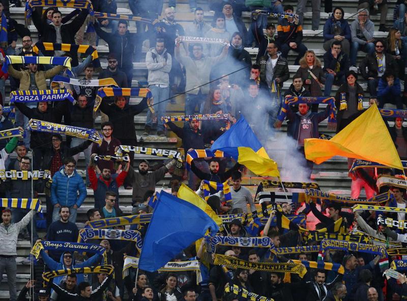 Serie A, Spadafora: “Tifosi allo stadio a settembre, ma dipende dalla ‘curva’” Serie A, Spadafora: “Tifosi allo stadio a settembre, ma dipende dalla ‘curva’”