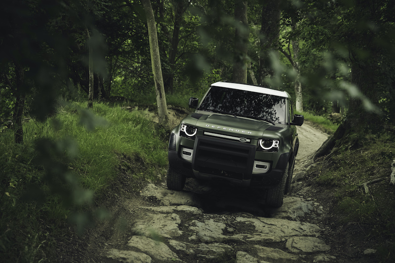 Tradizione e innovazione per la nuova Land Rover Defender Tradizione e innovazione per la nuova Land Rover Defender