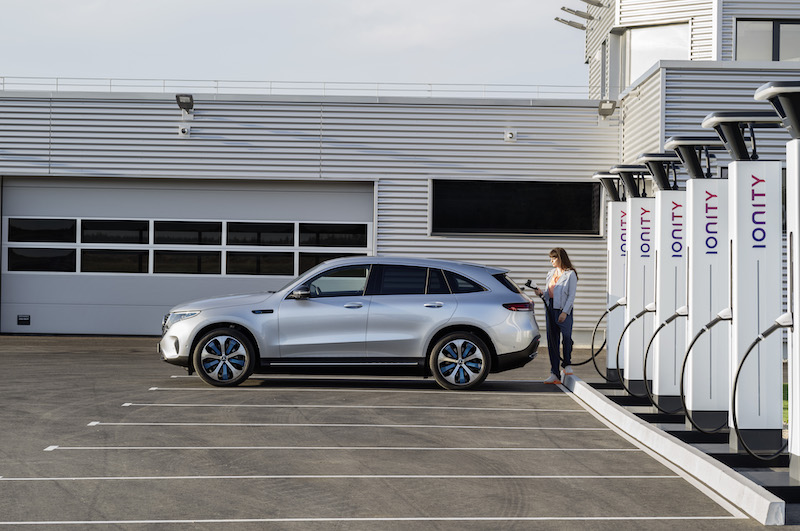 Con EQC inizia una nuova era per Mercedes Con EQC inizia una nuova era per Mercedes