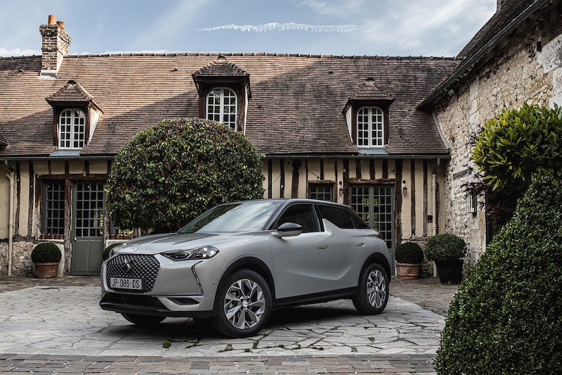 DS 3 CROSSBACK E-TENSE: 100 % elettrico con un autonomia di 320 km DS 3 CROSSBACK E-TENSE: 100 % elettrico con un autonomia di 320 km