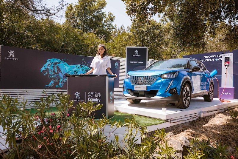 L’elettrico Peugeot approda al Country club di Porto rotondo L’elettrico Peugeot approda al Country club di Porto rotondo