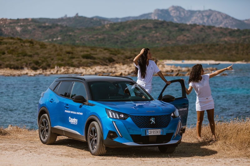 L’elettrico Peugeot approda al Country club di Porto rotondo L’elettrico Peugeot approda al Country club di Porto rotondo
