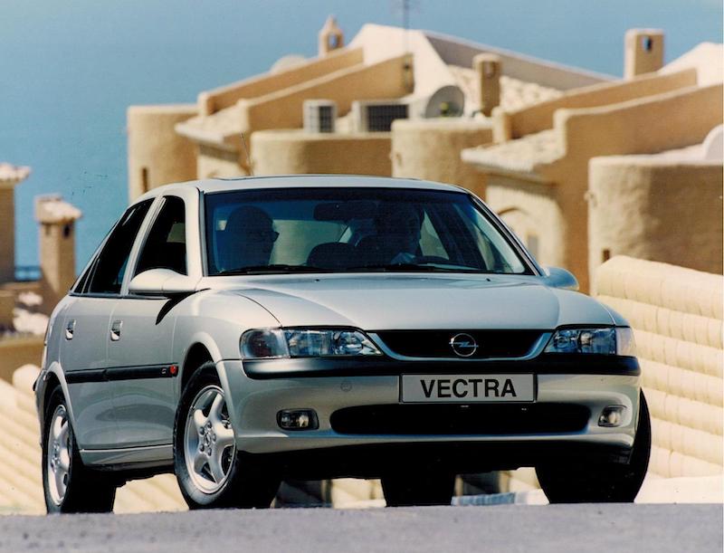 25 anni fa Opel Vectra precorse i tempi