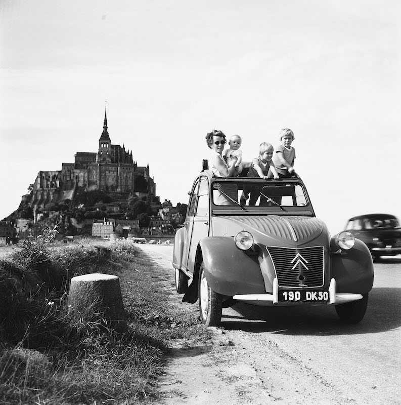 30 anni fa l’ultima Citroen 2CV esce dalla catena di montaggio 30 anni fa l’ultima Citroen 2CV esce dalla catena di montaggio
