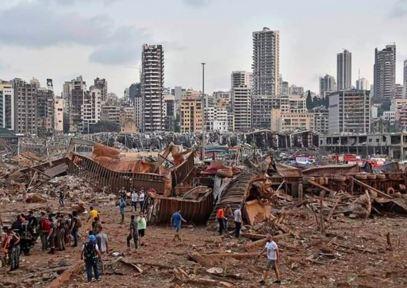 Galleria foto 'Beirut, oro boom dopo gli scoppi. Nuovo record sopra i 2.000 dollari' - foto 1