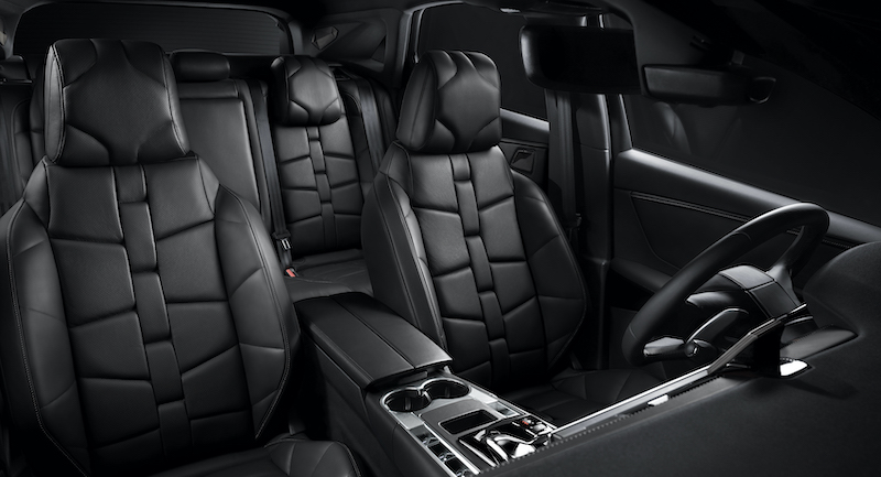 DS7 Crossback, alza gli standard di comfort e tecnologia nel segmento premium DS7 Crossback, alza gli standard di comfort e tecnologia nel segmento premium