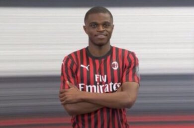 Milan, preso Kalulu: il terzino delle giovanili del Lione firma fino al 2025