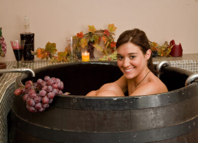 Vino, al via la vendemmia 2020: l’Italia rischia il primato