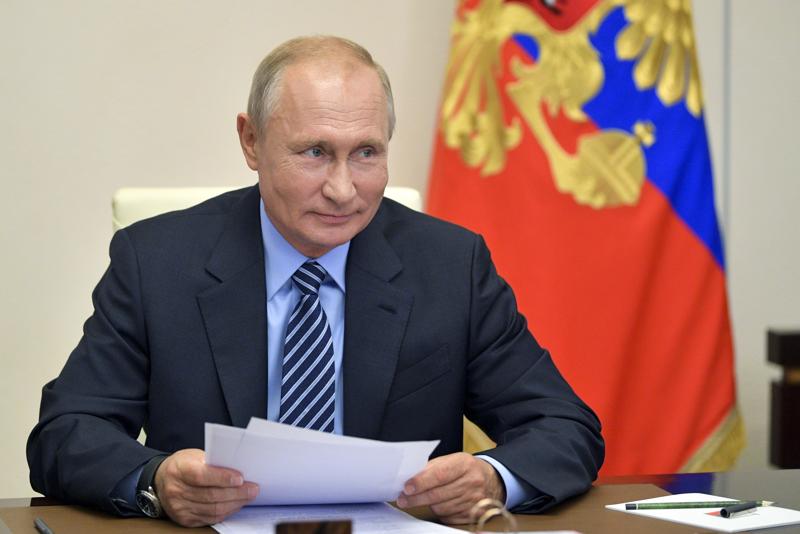 Covid, Russia prima nella corsa al vaccino: in circolazione da gennaio 2021 Covid, Russia prima nella corsa al vaccino: in circolazione da gennaio 2021