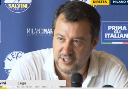 Aggressione in Duomo, Salvini attacca la vicesindaco Scavuzzo Aggressione in Duomo, Salvini attacca la vicesindaco Scavuzzo