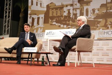 La Piazza continua a far notizia. Tunnel nello Stretto? Lo studio che ha convinto Conte
