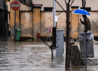 Maltempo, grandine e vento al Nord. Allerta arancione in Lombardia
