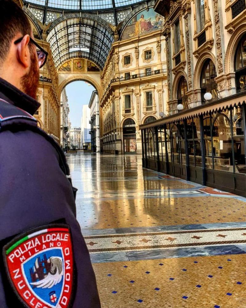 Polizia locale, da inizio anni 53 mila oggetti sequestrati in centro a Milano