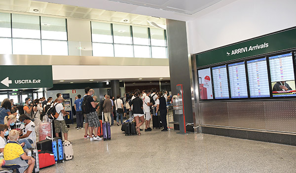 Malpensa da oggi test tampone Coronavirus ( a turisti ) Malpensa da oggi test tampone Coronavirus ( a turisti )