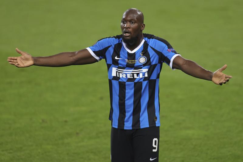 Galleria foto 'Attaccanti che fanno autogol: Lukaku, consolati, capita anche ai Palloni d’Oro' - foto 1