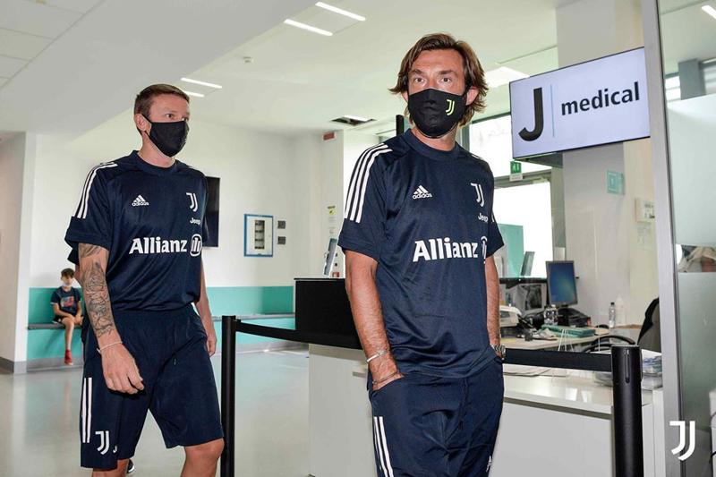 Juve, Pirlo alla Continassa: primo giorno da mister. TUTTE LE FOTO Juve, Pirlo alla Continassa: primo giorno da mister. TUTTE LE FOTO