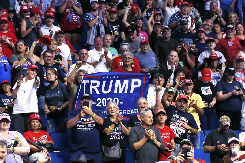 Usa, One Man Show nella Convention Rep a Charlotteville Usa, One Man Show nella Convention Rep a Charlotteville