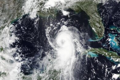 Usa: l’uragano Laura tocca terra in Louisiana, è più forte di Katrina