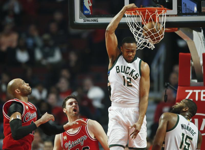 Usa, caso Blake: Milwaukee Bucks boicottano la partita Nba, lo sport si ferma Usa, caso Blake: Milwaukee Bucks boicottano la partita Nba, lo sport si ferma