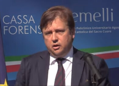 Billionaire, l’annuncio di Sileri: “La procura aprirà un’inchiesta”