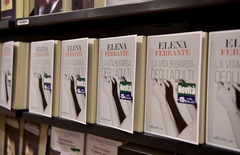 Libri: Elena Ferrante, lancio mondiale per l’ultimo romanzo.27 editori insieme Libri: Elena Ferrante, lancio mondiale per l’ultimo romanzo.27 editori insieme