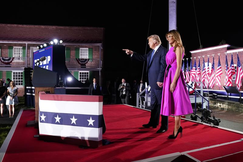 Trump accetta la nomination, lui è il sogno americano, Biden il socialismo Trump accetta la nomination, lui è il sogno americano, Biden il socialismo